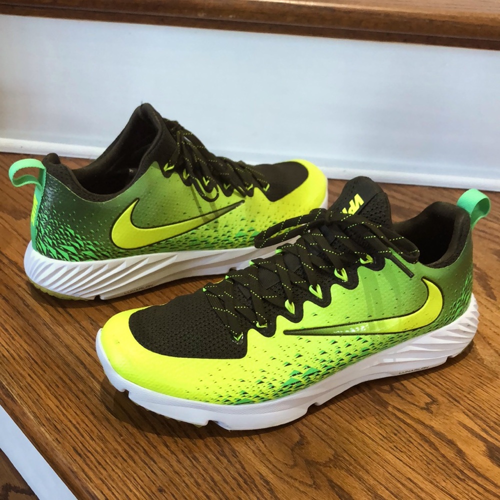 Nike Vapor Speed Turf Sneakers Sz 10.5 Men’s in Gently Used & Preloved Condition